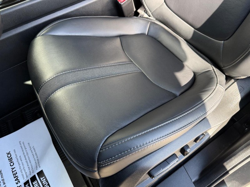 Honda Pilot Vehicle Full-screen Gallery Image 18