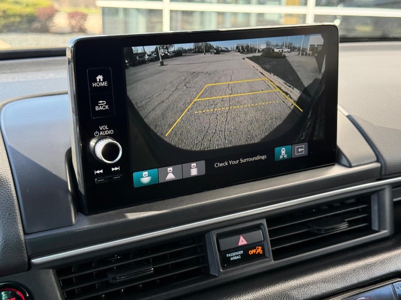 Honda Pilot Vehicle Full-screen Gallery Image 25