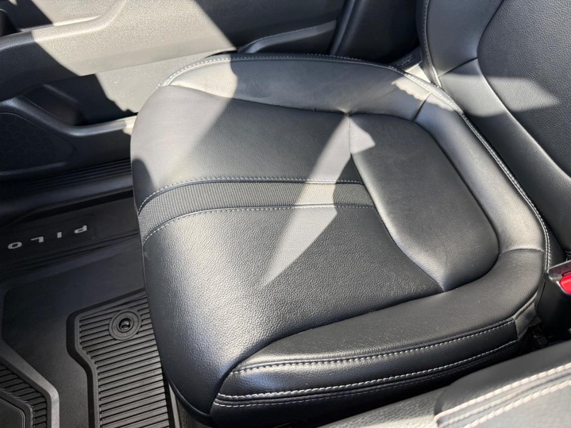 Honda Pilot Vehicle Full-screen Gallery Image 31