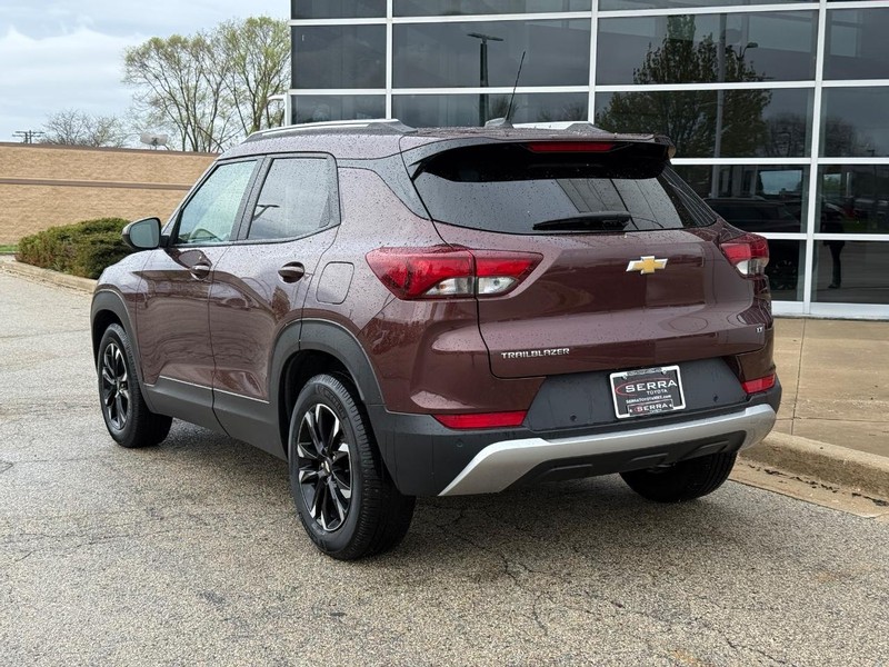 Chevrolet TrailBlazer Vehicle Full-screen Gallery Image 05
