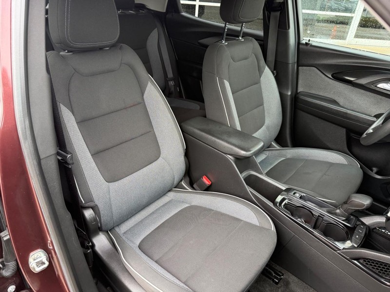 Chevrolet TrailBlazer Vehicle Full-screen Gallery Image 11