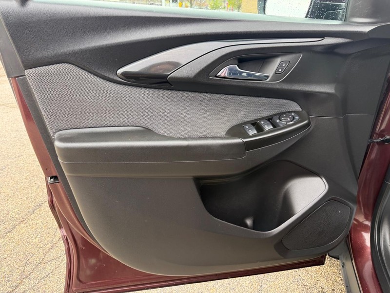 Chevrolet TrailBlazer Vehicle Full-screen Gallery Image 19