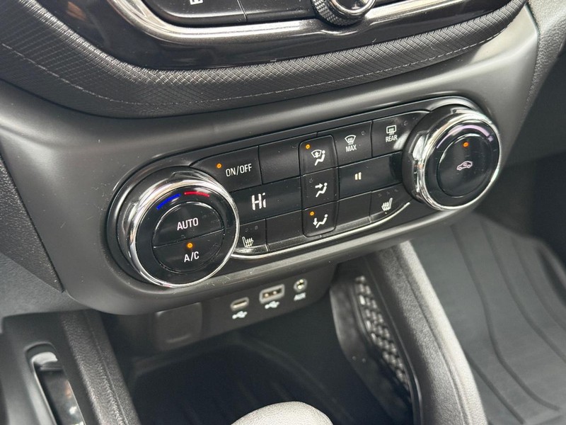 Chevrolet TrailBlazer Vehicle Full-screen Gallery Image 28