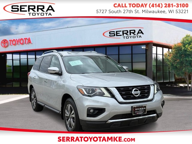 Milwaukee WI 2017 Nissan Pathfinder more details - nissan pathfinder
