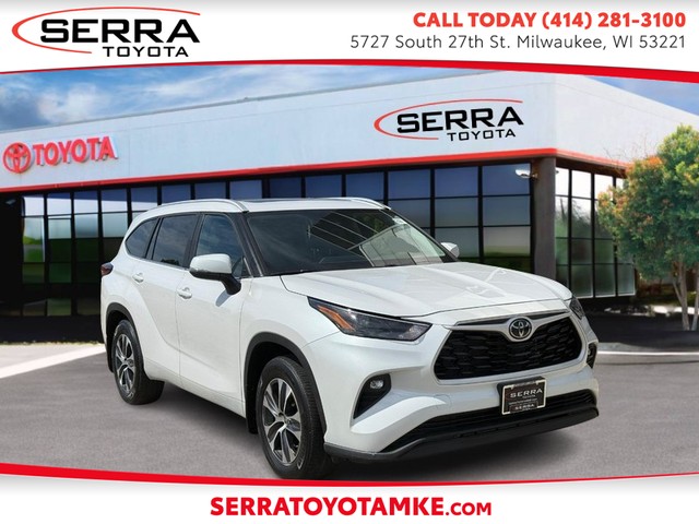 Milwaukee WI 2024 Toyota Highlander more details - toyota highlander