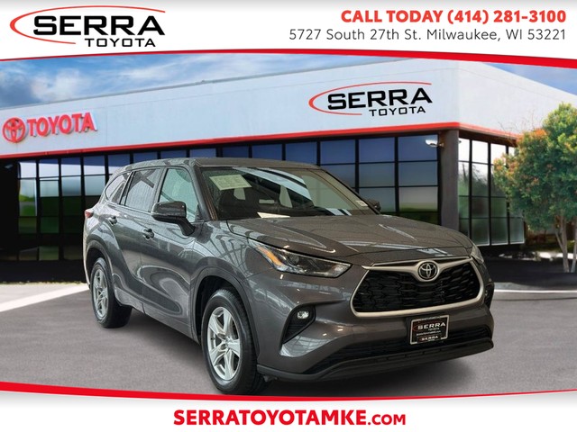 Milwaukee WI 2023 Toyota Highlander more details - toyota highlander