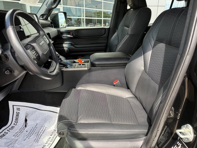 2024 Toyota Land Cruiser First Edition - Photo 16
