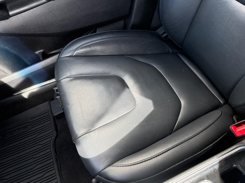 Ford Edge Vehicle Full-screen Gallery Image 25
