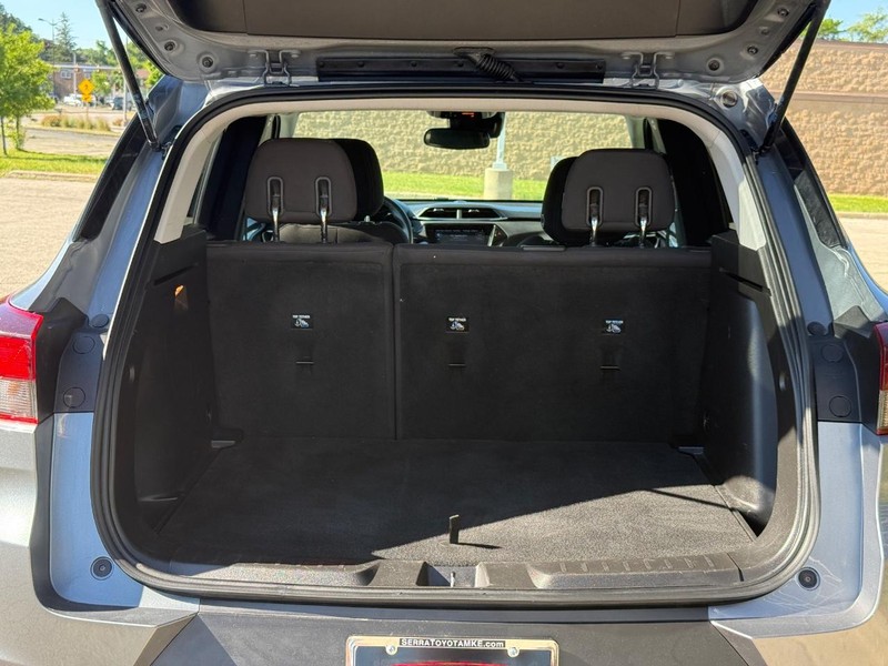Chevrolet TrailBlazer Vehicle Full-screen Gallery Image 09