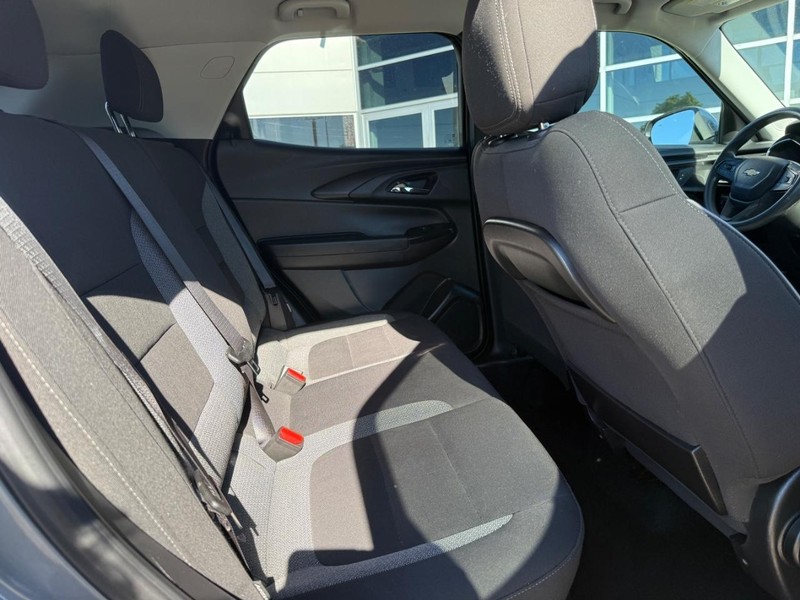 Chevrolet TrailBlazer Vehicle Full-screen Gallery Image 12