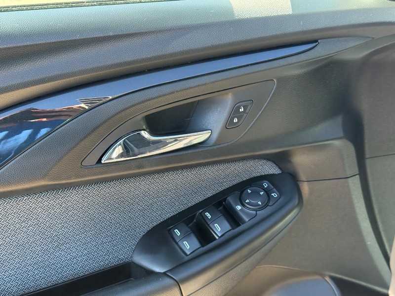 Chevrolet TrailBlazer Vehicle Full-screen Gallery Image 18