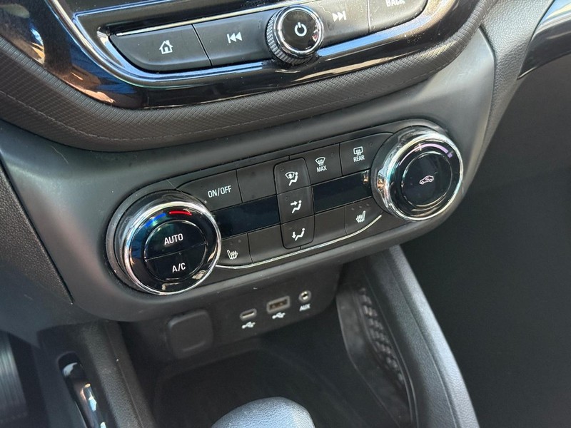 Chevrolet TrailBlazer Vehicle Full-screen Gallery Image 25