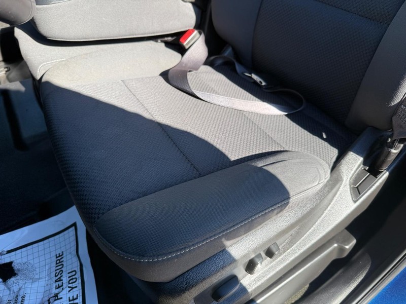 Chevrolet Silverado 1500 Vehicle Full-screen Gallery Image 17