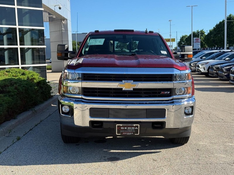 Chevrolet Silverado 3500HD Built After Aug 14 Vehicle Full-screen Gallery Image 08