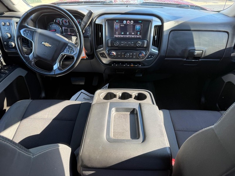 Chevrolet Silverado 3500HD Built After Aug 14 Vehicle Full-screen Gallery Image 13