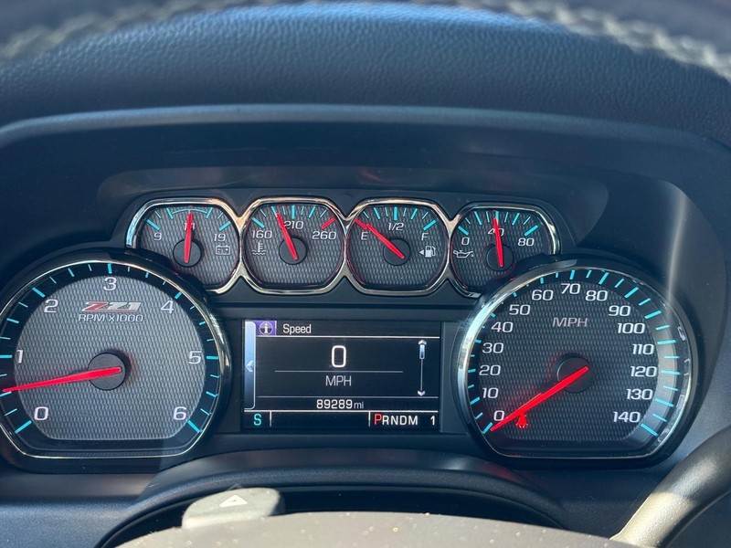 Chevrolet Silverado 3500HD Built After Aug 14 Vehicle Full-screen Gallery Image 22