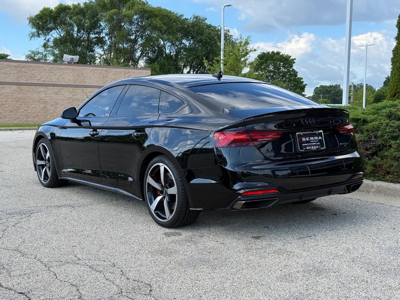 Audi A5 Sportback Vehicle Full-screen Gallery Image 05