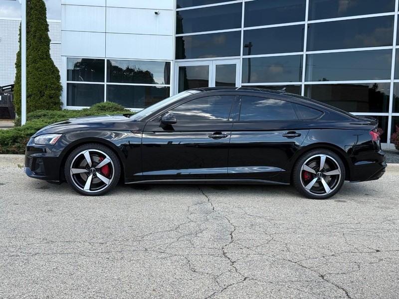 Audi A5 Sportback Vehicle Full-screen Gallery Image 06