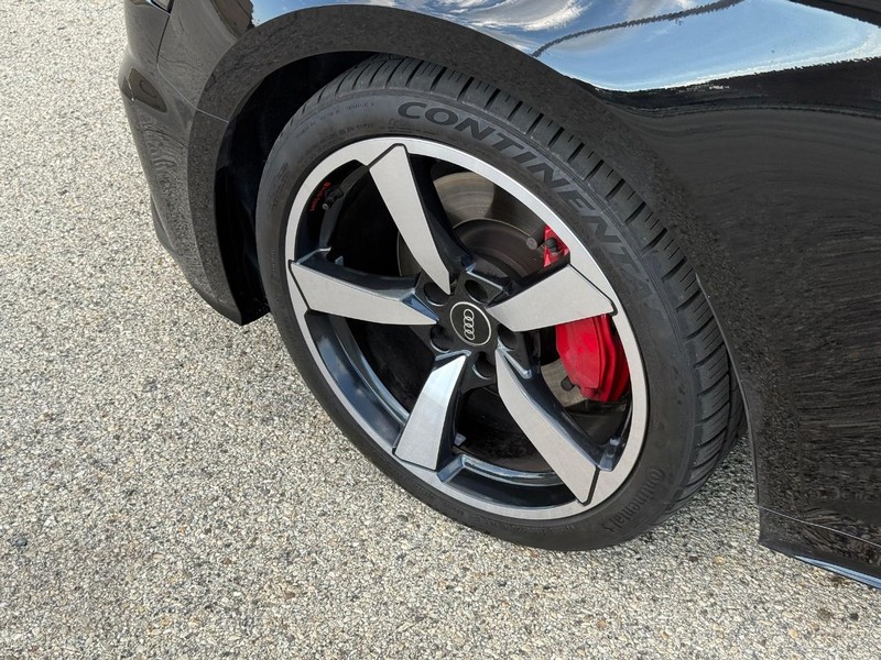Audi A5 Sportback Vehicle Full-screen Gallery Image 10