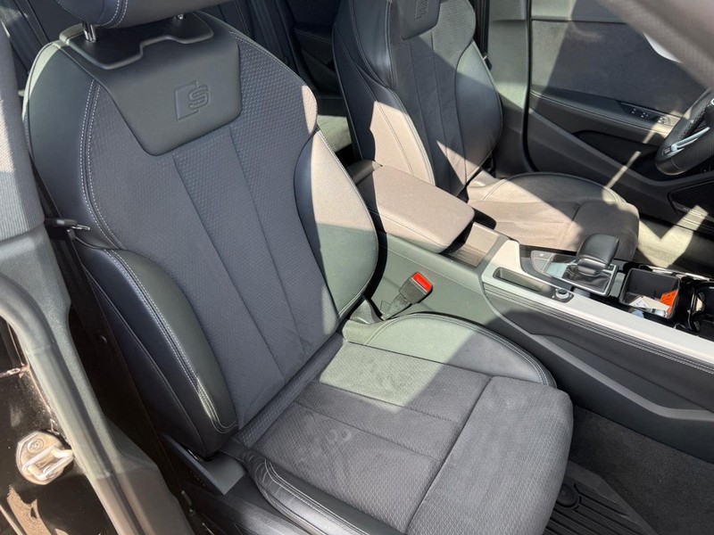 Audi A5 Sportback Vehicle Full-screen Gallery Image 11