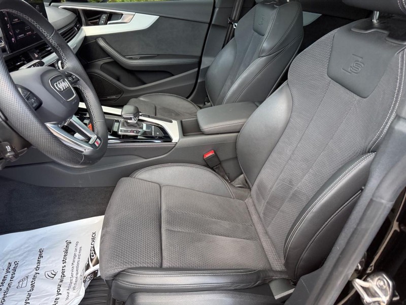 Audi A5 Sportback Vehicle Full-screen Gallery Image 16