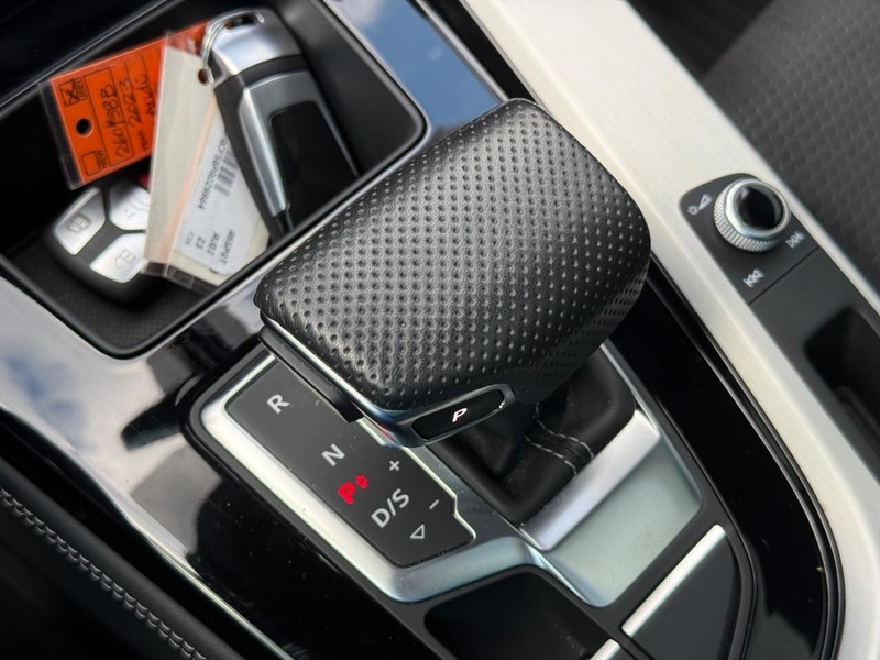 Audi A5 Sportback Vehicle Full-screen Gallery Image 27