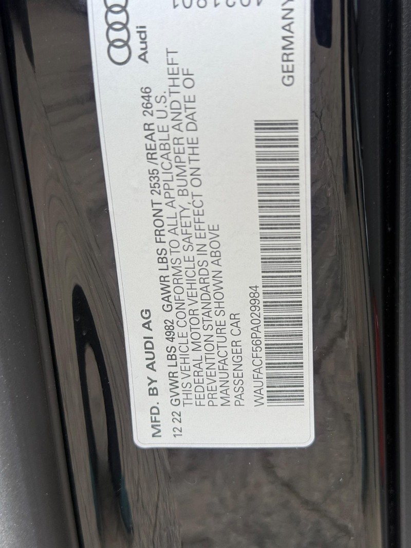 Audi A5 Sportback Vehicle Full-screen Gallery Image 32