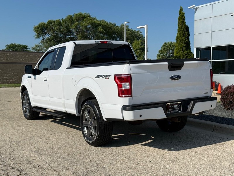 Ford F-150 Vehicle Full-screen Gallery Image 05