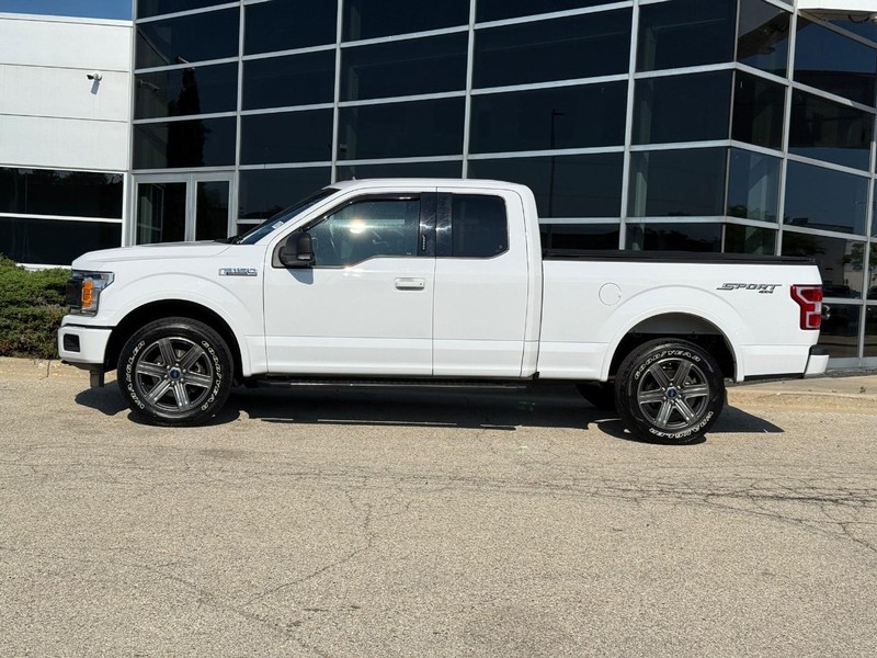 Ford F-150 Vehicle Full-screen Gallery Image 06