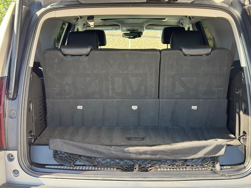 Chevrolet Tahoe Vehicle Full-screen Gallery Image 09