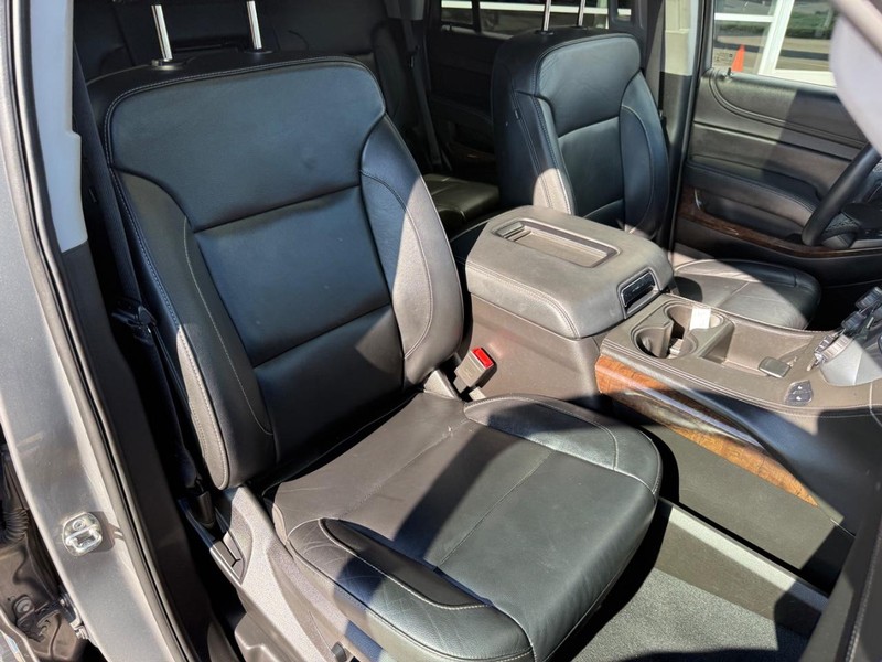 Chevrolet Tahoe Vehicle Full-screen Gallery Image 11