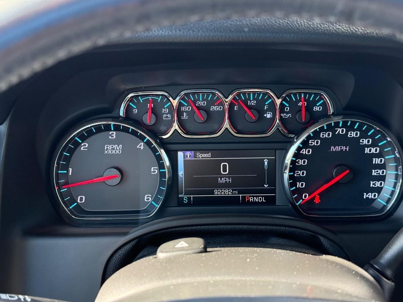 Chevrolet Tahoe Vehicle Full-screen Gallery Image 21