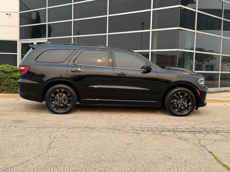 Dodge Durango Vehicle Full-screen Gallery Image 02
