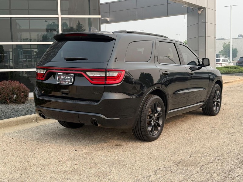 Dodge Durango Vehicle Full-screen Gallery Image 03