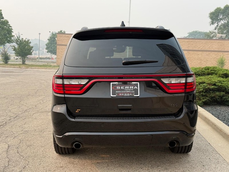 Dodge Durango Vehicle Full-screen Gallery Image 04