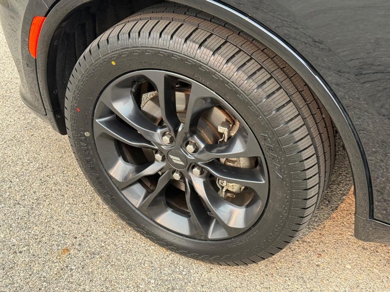 Dodge Durango Vehicle Full-screen Gallery Image 09