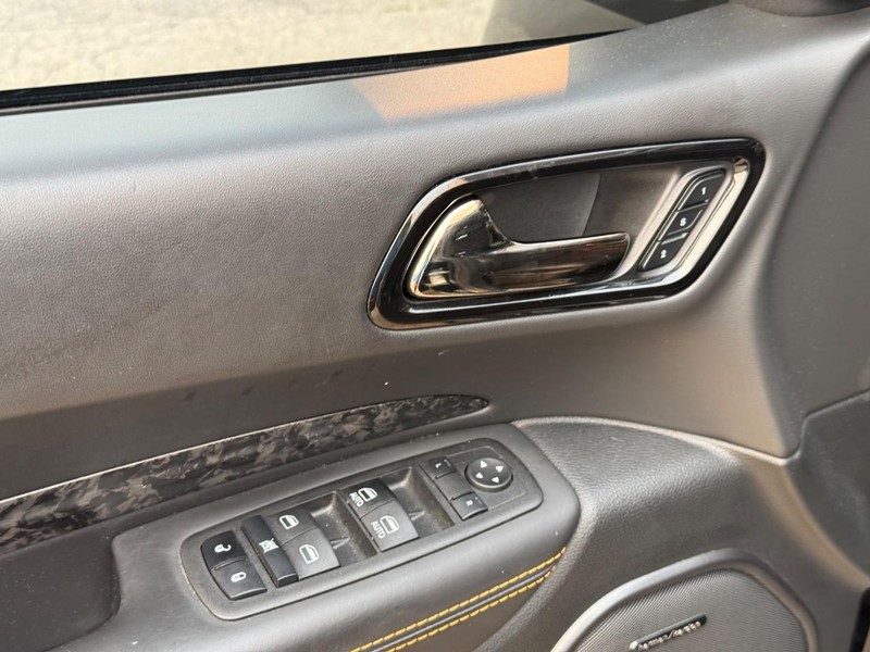 Dodge Durango Vehicle Full-screen Gallery Image 19