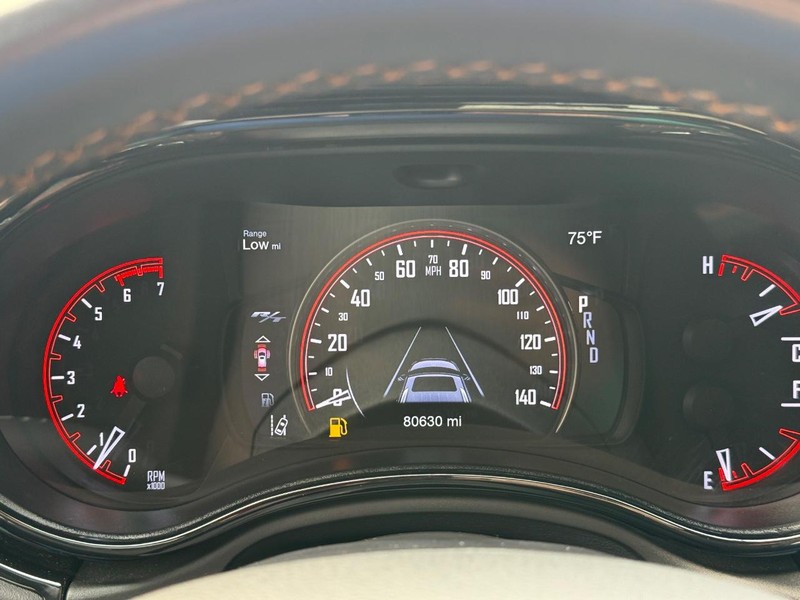 Dodge Durango Vehicle Full-screen Gallery Image 23