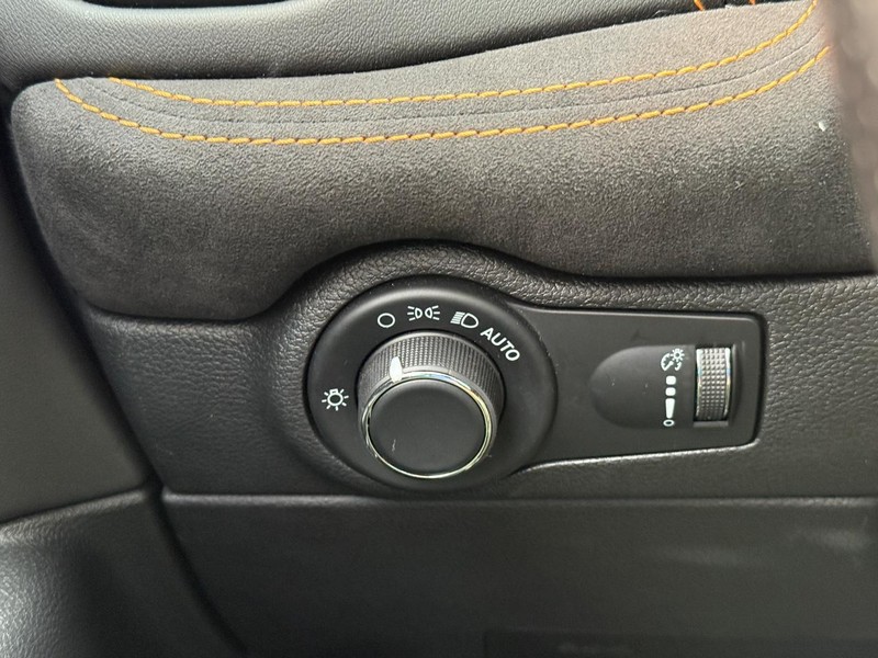 Dodge Durango Vehicle Full-screen Gallery Image 30