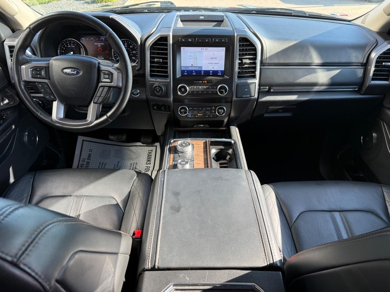 Ford Expedition Vehicle Full-screen Gallery Image 14