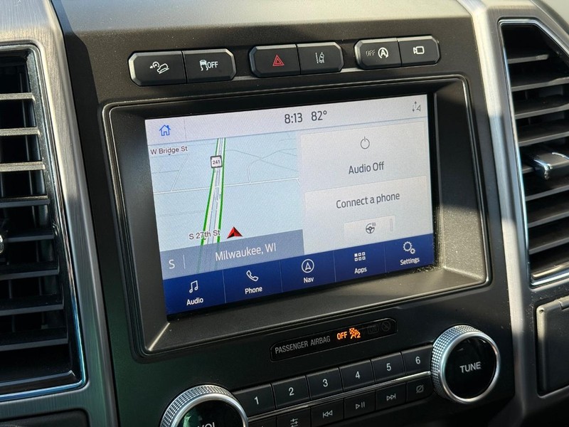 Ford Expedition Vehicle Full-screen Gallery Image 25