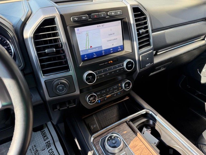 Ford Expedition Vehicle Full-screen Gallery Image 27