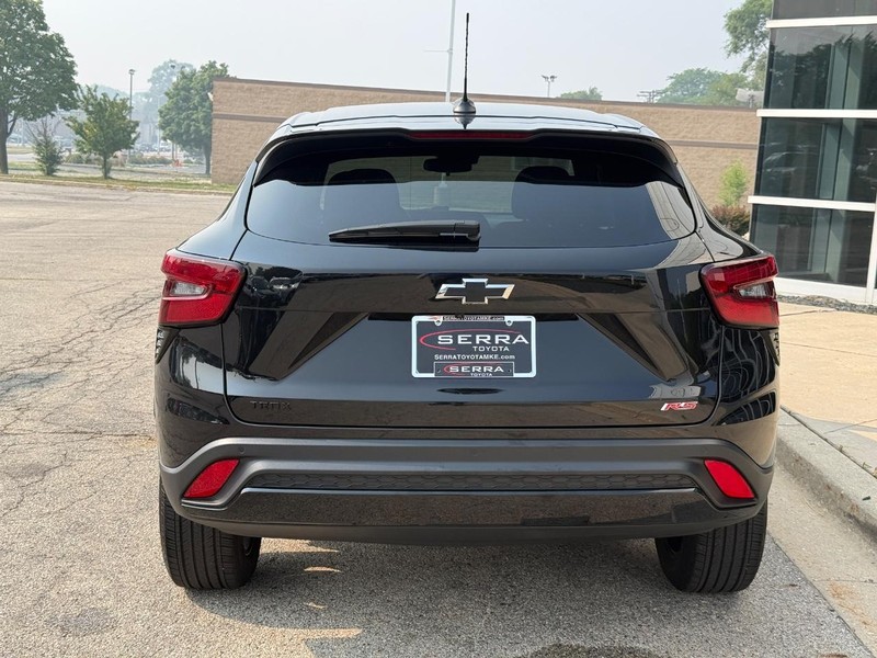 Chevrolet Trax Vehicle Full-screen Gallery Image 04