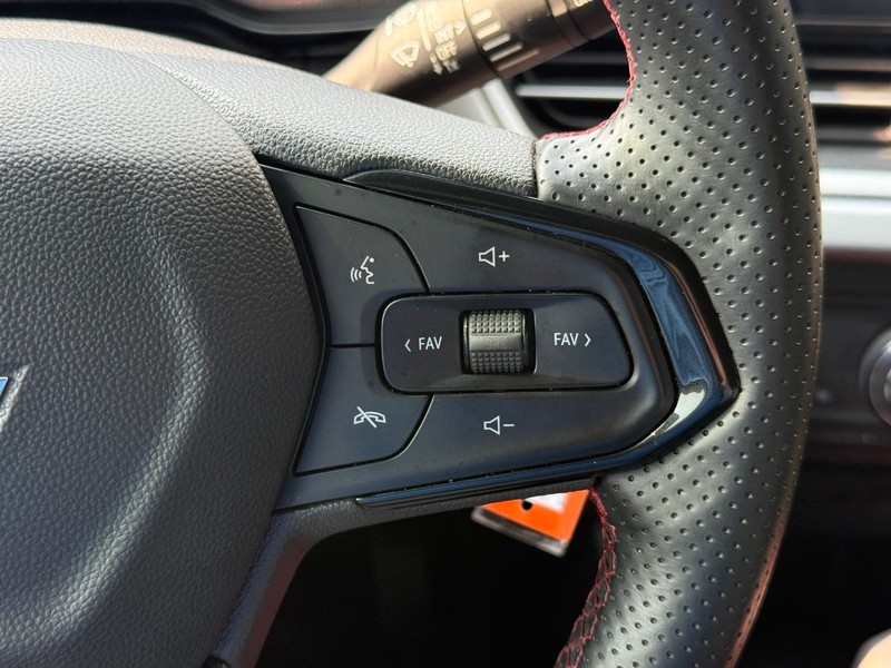 Chevrolet Trax Vehicle Full-screen Gallery Image 21