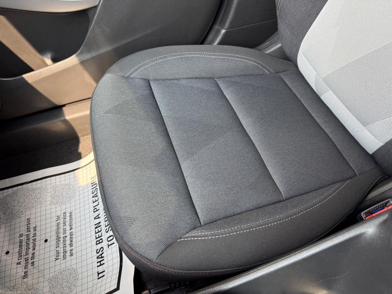Chevrolet Trax Vehicle Full-screen Gallery Image 26