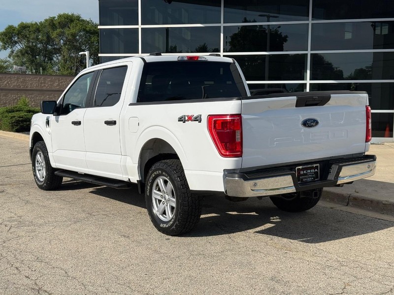 Ford F-150 Vehicle Full-screen Gallery Image 05