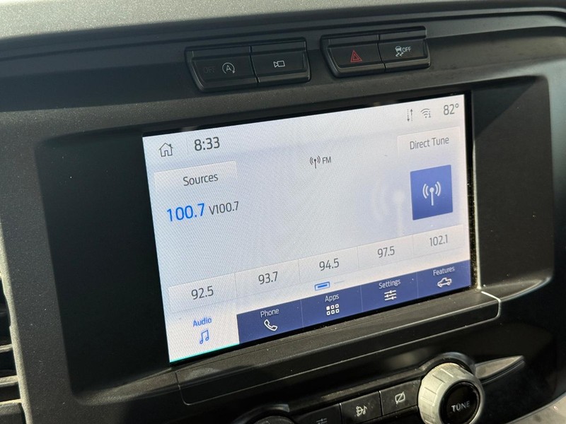 Ford F-150 Vehicle Full-screen Gallery Image 23