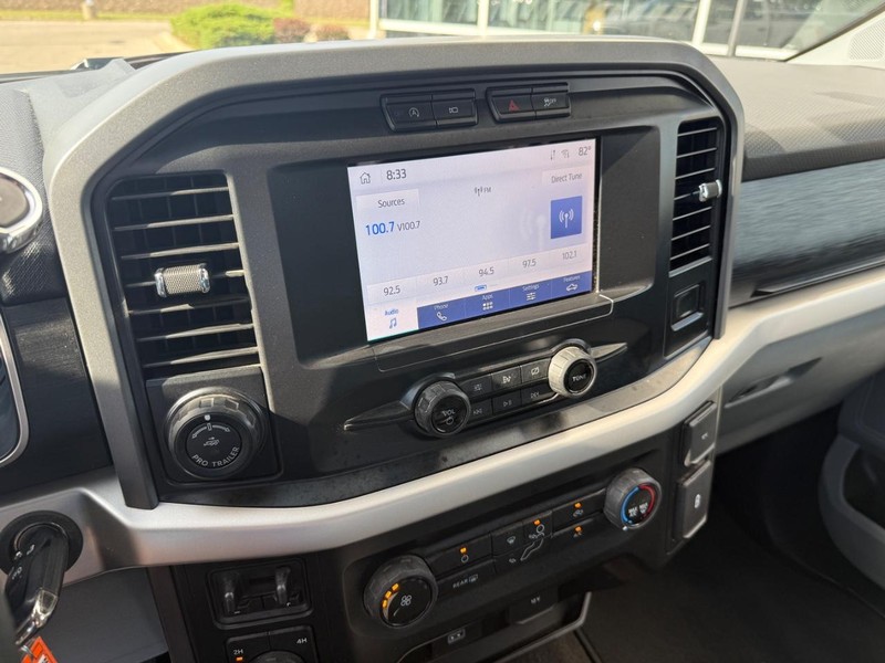 Ford F-150 Vehicle Full-screen Gallery Image 25