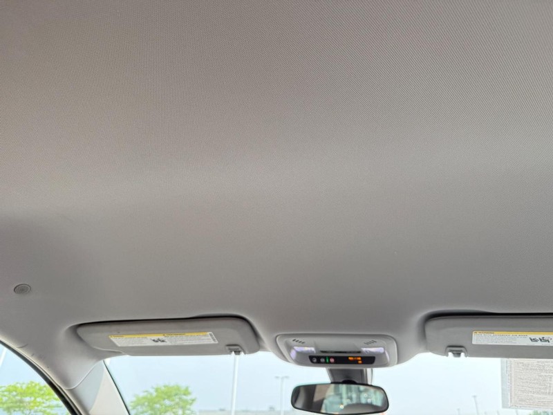 Chevrolet Malibu Vehicle Full-screen Gallery Image 15