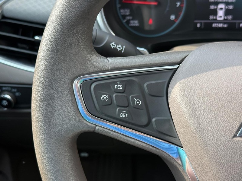 Chevrolet Malibu Vehicle Full-screen Gallery Image 20
